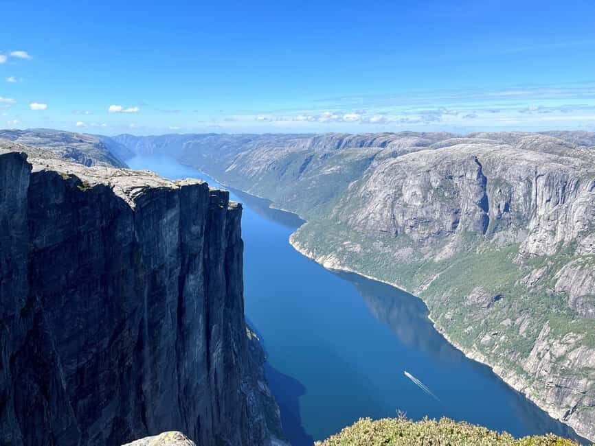 Stavanger: Kjerag Hike with Guide and Transportation - The Full Experience
