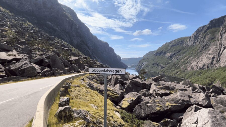 Stavanger: Månafossen Waterfall Hike with Traditional Meal - FAQ