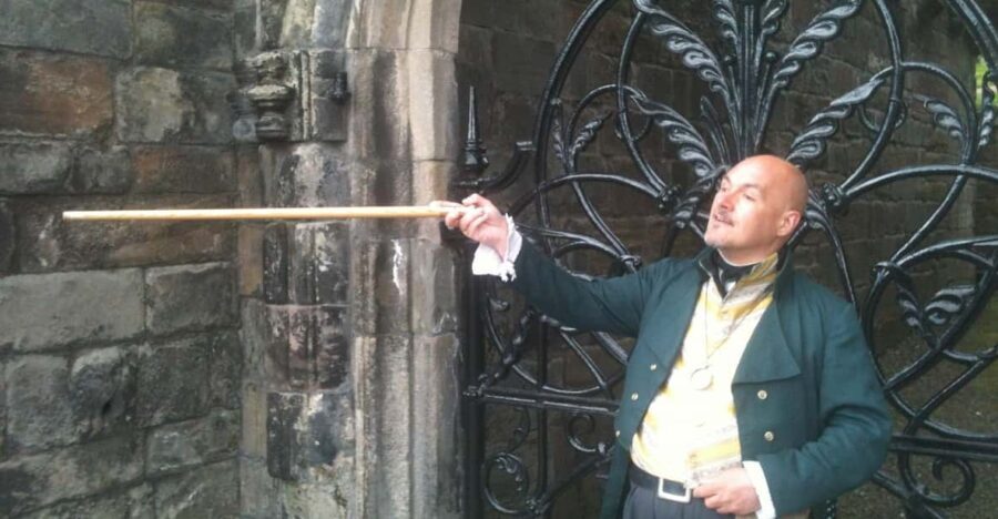 Stirling Castle and the Old Town: Private Walking Tour - Who Will Love This Tour?