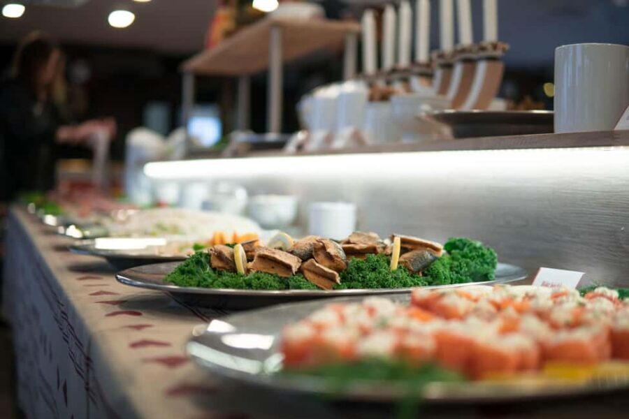 Stockholm: All-You-Can-Eat Christmas Buffet Cruise Livemusic - Who This Tour Is Best For