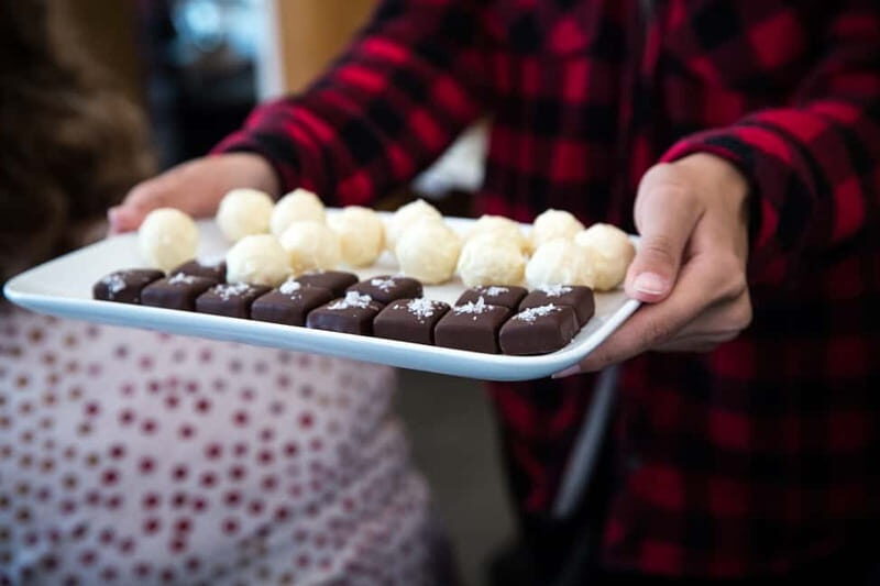 Stockholm: Food Tour - Exploring Stockholm’s Food Markets: Östermalmshallen and Hötorgshallen