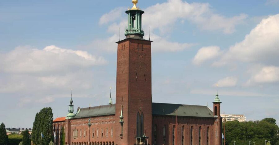 Stockholm Must See: City Hall, Gamla Stan and Vasa Museum - Details That Matter: Transportation, Group Size, and Cost