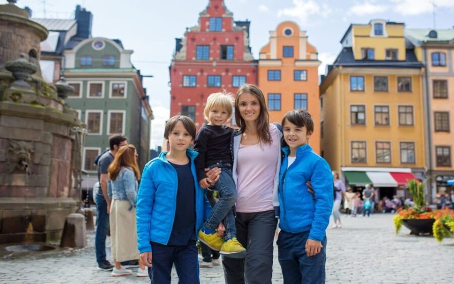 Stockholm: Old Town Highlights Private Walking Tour - Key Points