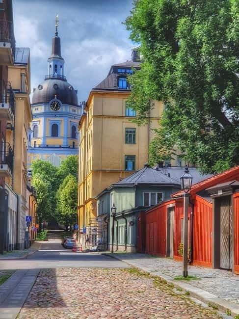 Stockholm: Södermalm Walking Tour with Katarinaberget Views - What You Can Expect From the Tour