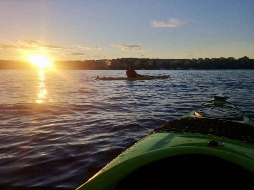 Stockholm: Sunset Kayak Tour in the City + Swedish Fika - The Itinerary in Detail