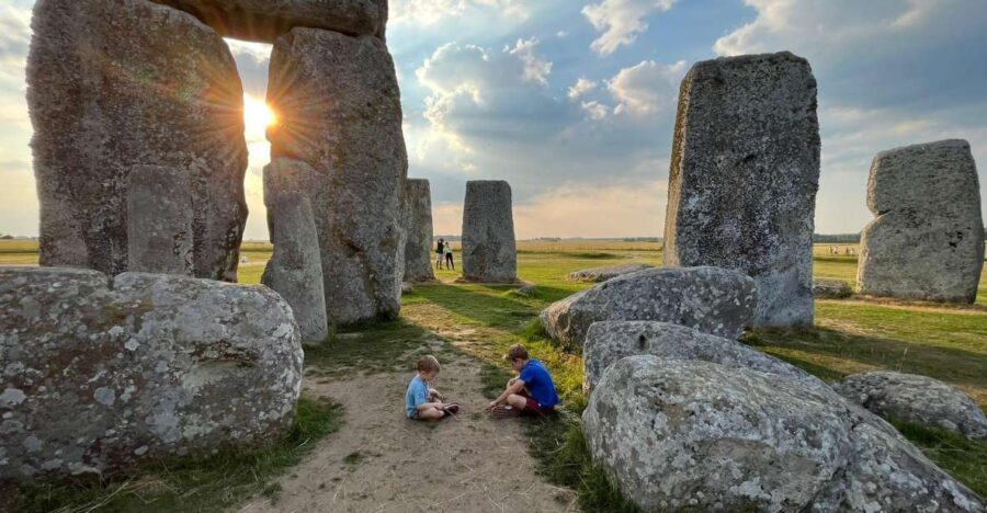 Stonehenge Private Sunset Tour with Lacock and Bath - Visiting Bath: A City Frozen in Time