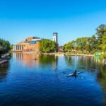 Stratford-upon-Avon: Express Walk with a Local - Why This Tour Works Well