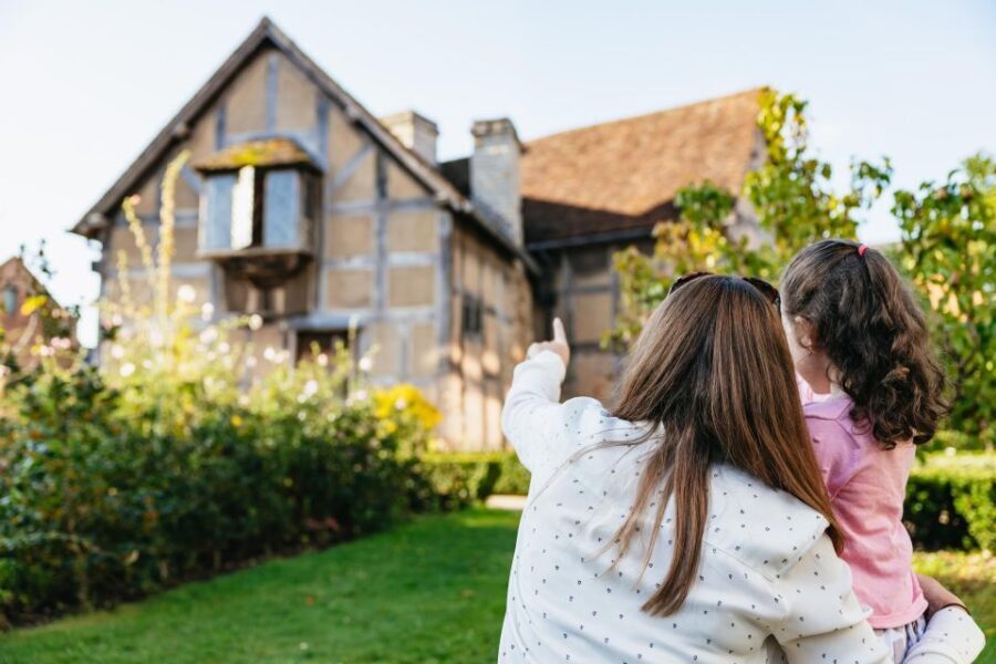 Stratford-upon-Avon: Shakespeare's Birthplace Ticket - Exploring Shakespeare’s Birthplace: A Step-by-Step Look