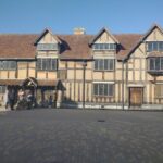 Stratford-Upon-Avon: The Famous Walk Talk Show - The Guides: The Heart of the Experience