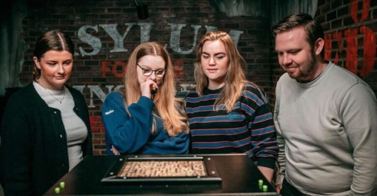 Stuttgart: The Cube Escape Boxes | Team Challenge - The Experience in Detail