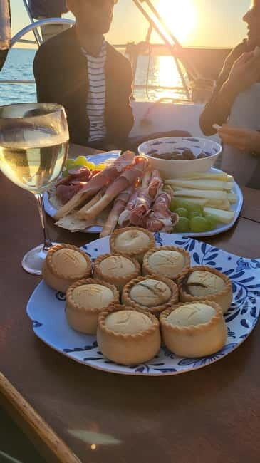Sunset Apéritif on a 15m sailing boat - The Route and Stops