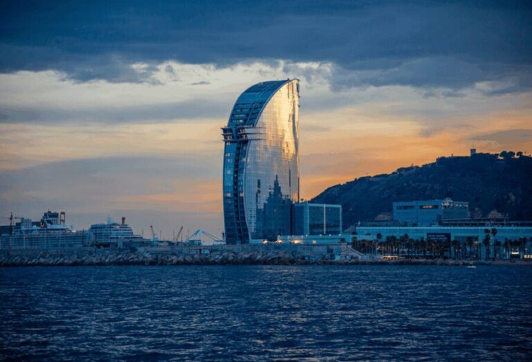 Sunset Sailing Experience in Barcelona - The Itinerary in Detail