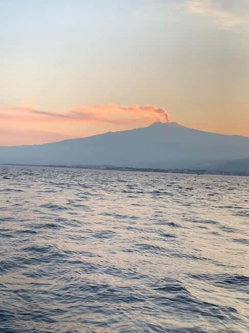 Sunset tour in search of dolphins with aperitif - Who Is This Tour Best For?