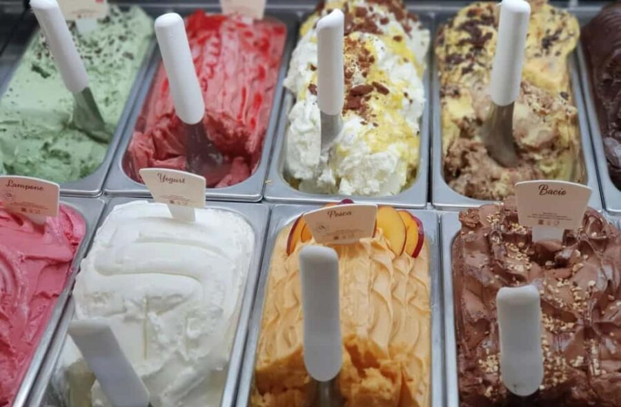 Sweet Stories of Sevilla Walking Tour with Ice Cream Tasting - Who Will Love This Tour?