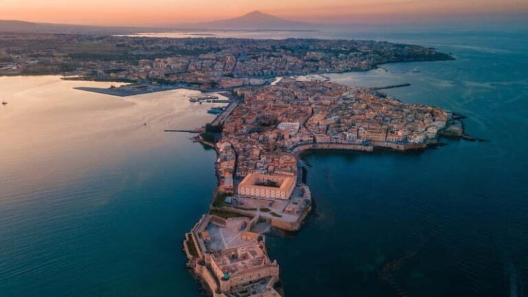 Syracuse: Ortigia Boat tour & Granita (optional) - 5 Languages - Who Should Consider This Tour?