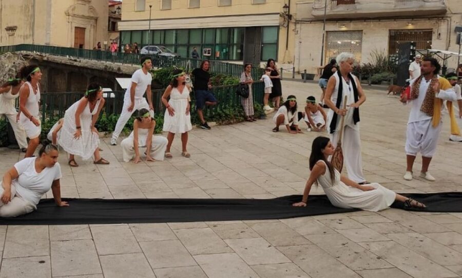 Syracuse: Skene - Immersive Theater - What to Expect from the Syracuse Skene Experience