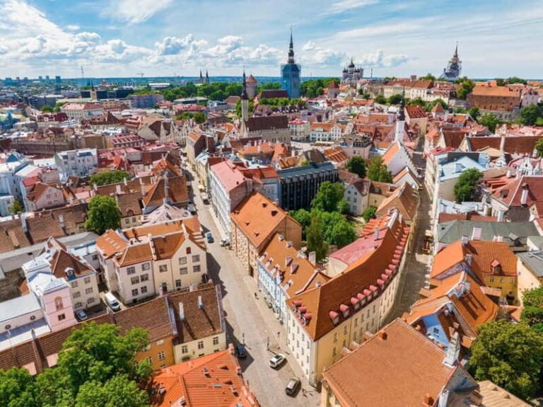 Tallinn: Insta-Perfect Walk with a Local - Why This Tour Works Well for Different Travelers