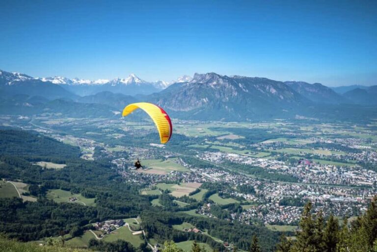Tandem Paragliding Salzburg City - The Takeoff and Flight Path