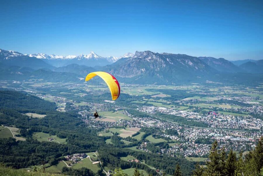 Tandem Paragliding Salzburg City - The Takeoff and Flight Path