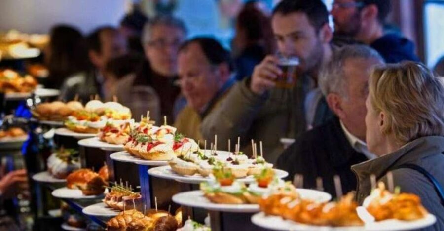 Tapas Crawl in Madrid Historical Quarter for Lunch or Dinner - Why This Tour Is a Fantastic Choice