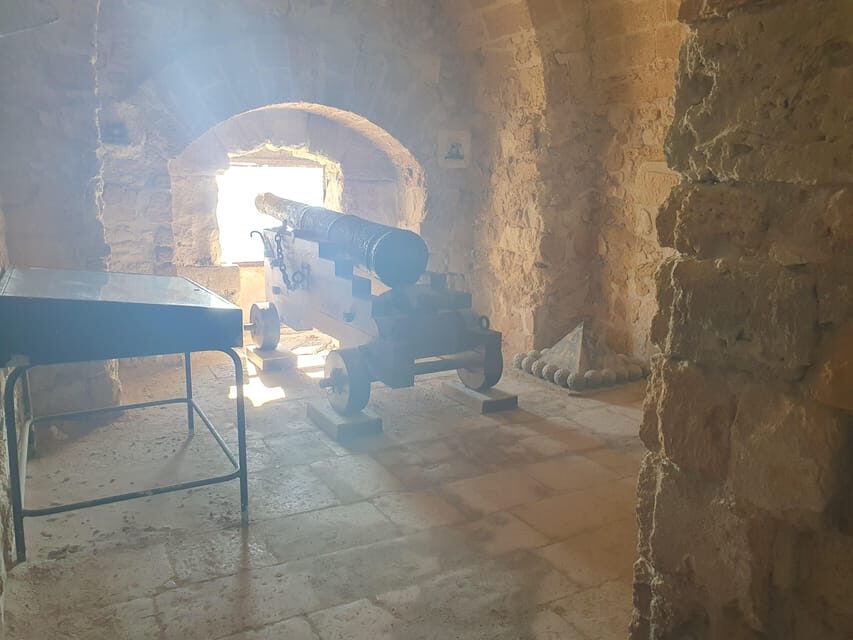 TARANTO PUGLIA WALKING TOUR UP AND DOWN - In-Depth Look at the Tour