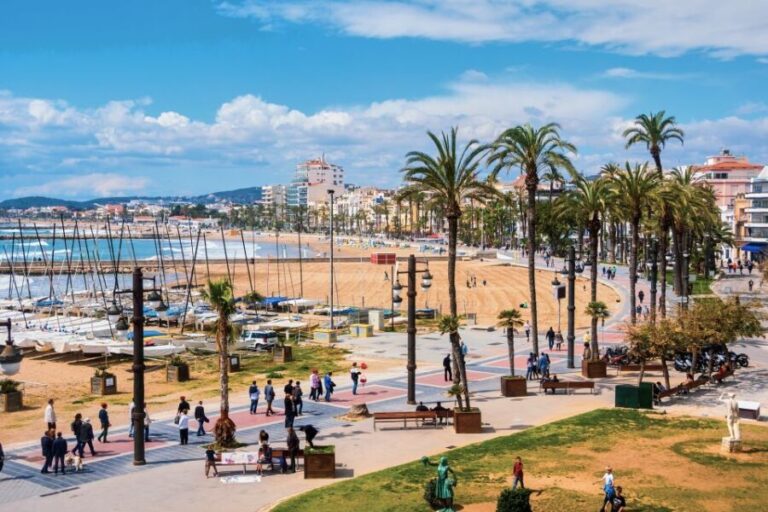 Tarragona & Sitges Small Group Full-Day Tour - Practical Details and What to Expect