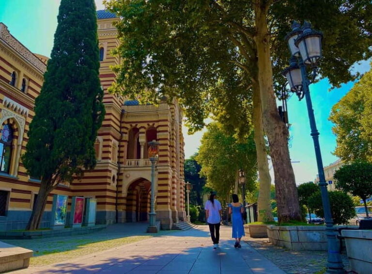 Tbilisi: Top 20 Highlights Guided Walking Tour with Tastings - Itinerary Breakdown: What You’ll See and Do