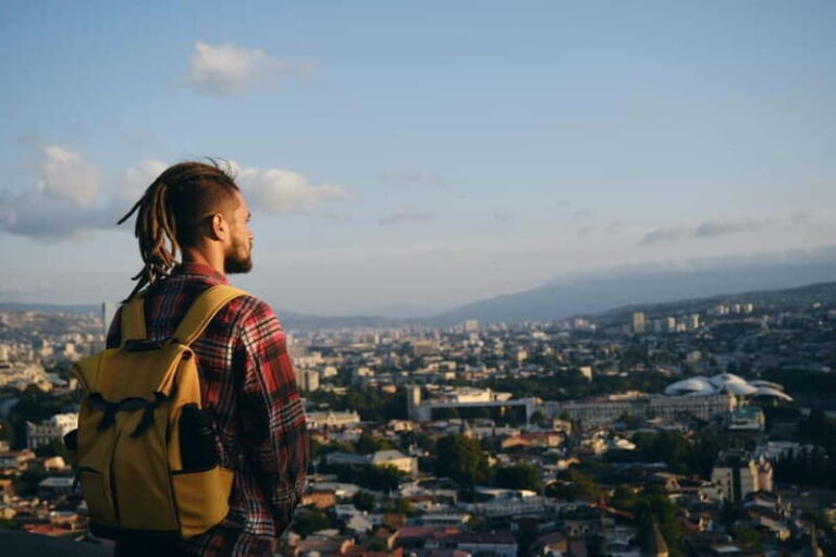 Tbilisi: Walking Tour of Main Highlights With Food & Wine - Exploring the Heart of Tbilisi: A Deep Dive