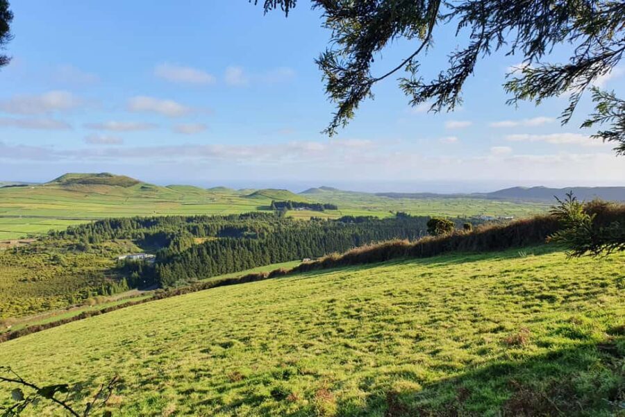 Terceira Island: Passagem das Bestas Hike w/Cheese Tasting - The Circular Route: A Close-Up of Volcanic Beauty