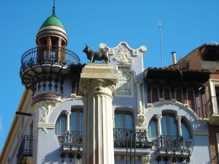 Teruel: Night History and Heritage Tour - Authentic Experiences Based on Reviews