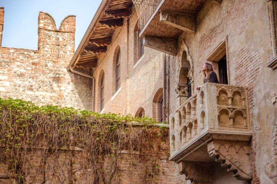 The Highlights of Verona Small Group Walking Tour - What to Expect From the Experience