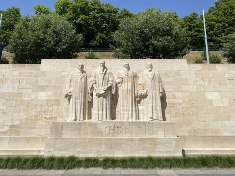 The Many Faces of Geneva: Self-Guided Audio City Tour - Starting Point: The Sissi Monument