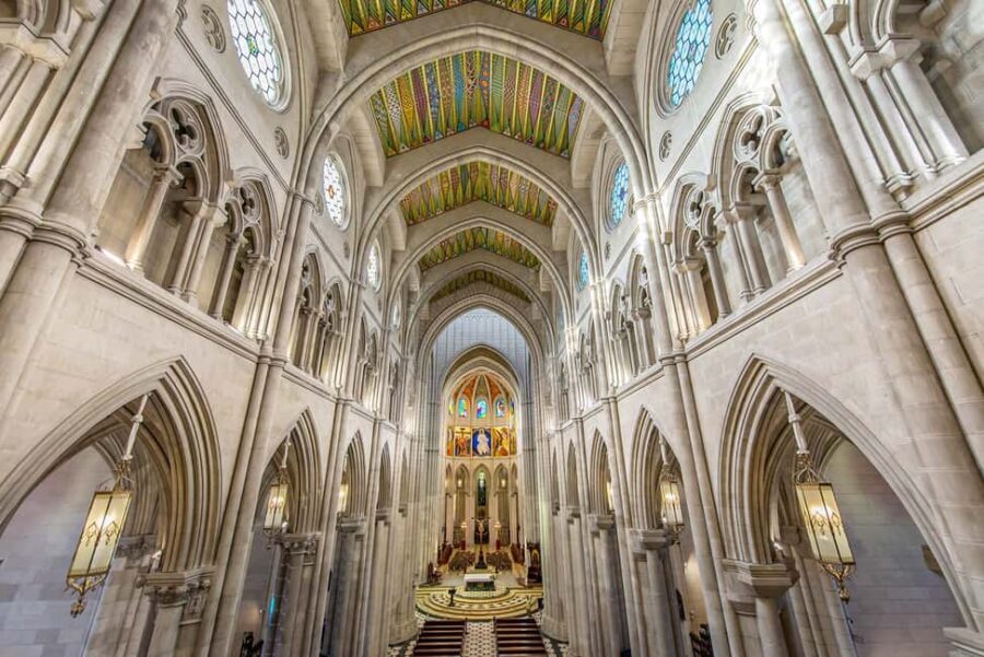 The most complete tour of Madrid: Austrias, Palace, and Cathedral. Local guides. - Analyzing the Value