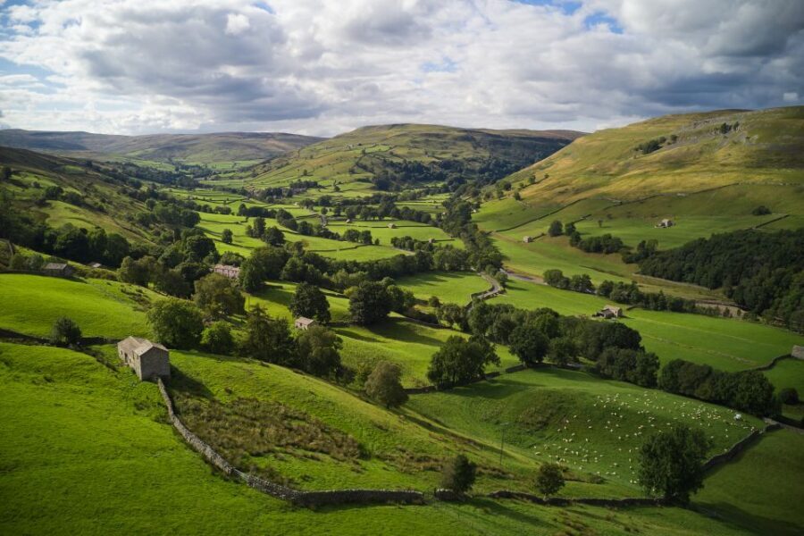 The Yorkshire Dales Tour from York - The Transportation and Group Experience