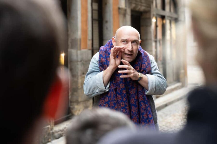 Theatrical visit of the Vieux-Lyon in French - Who Would Love This Tour?