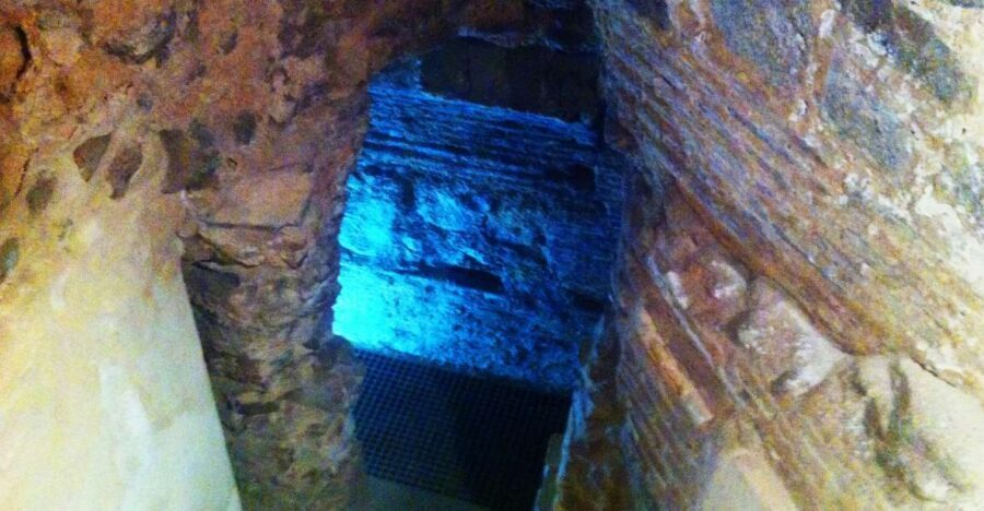 Toledo: Ancient Underground City Tour in Spanish - Authentic Stories and Insights from Reviews