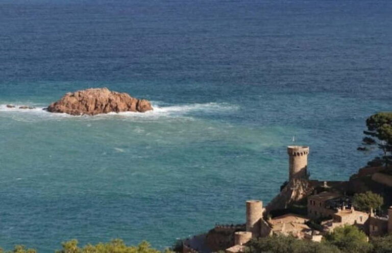 Tossa de Mar: a journey through time (guided visit) - Who is This Tour Best For?