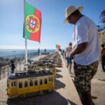 Tour Bohemian de Tuk Tuk: Bertrand, Miradouros e Estrela - Itinerary Breakdown: What You’ll See and Feel