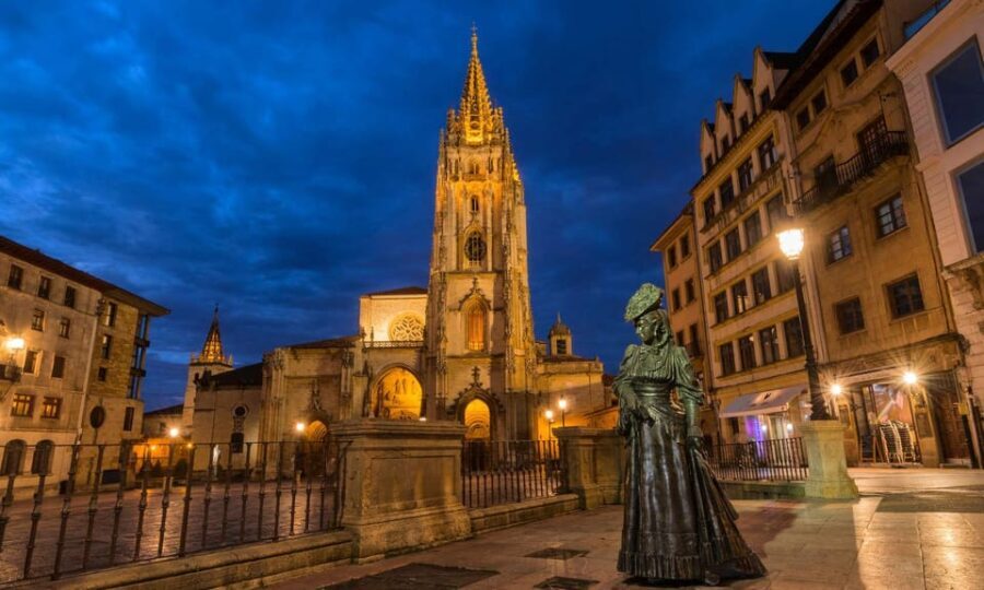 Tour de los misterios y leyendas de Oviedo - The Itinerary: What to Expect from Oviedo’s Mystery Tour
