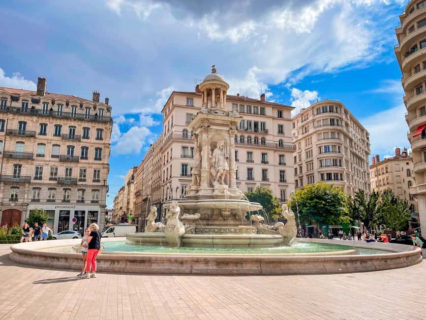 Tour of Old Lyon in Bellecour with a guide - Practical Details & Tips