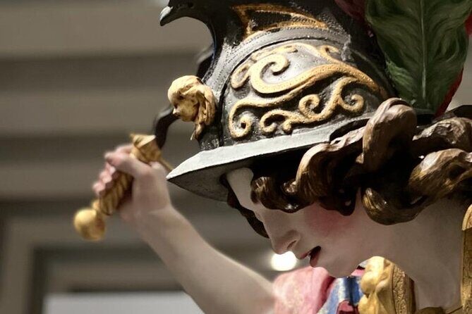 Tour of the Royal Collections of Madrid small group and skip the line - FAQ