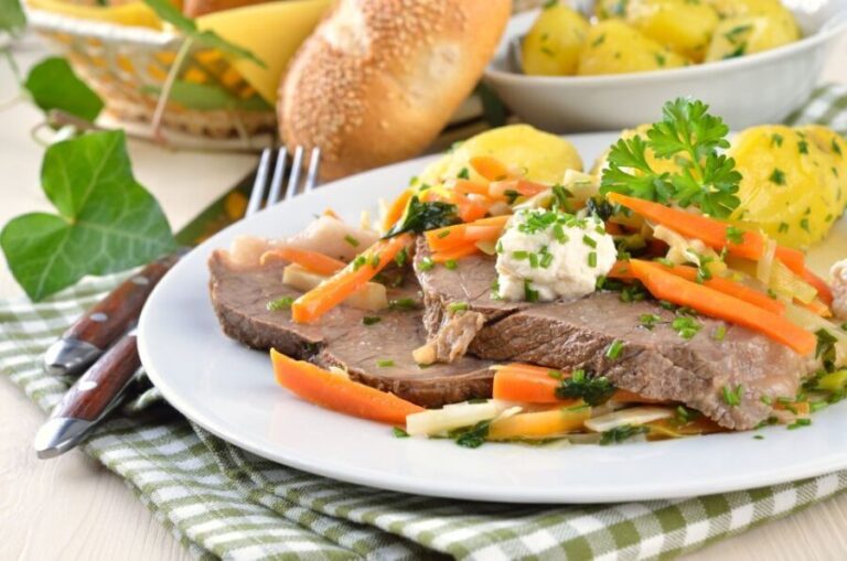 Traditional Austrian Food with Vienna Old Town Private Tour - Practical Details and Tips