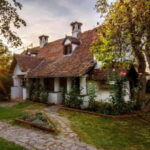 Transylvania Experience 4 Days- Private Tour - Transportation and Group Size