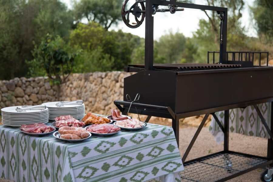 Treurer: Mediterranean barbecue Night - What We Loved and What to Keep in Mind