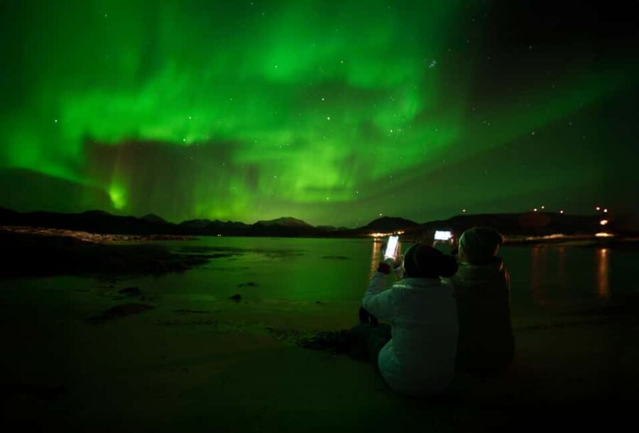 Tromsø: Night and Northern Lights Photography with a specialized Spanish photographer - In-Depth Breakdown of the Itinerary