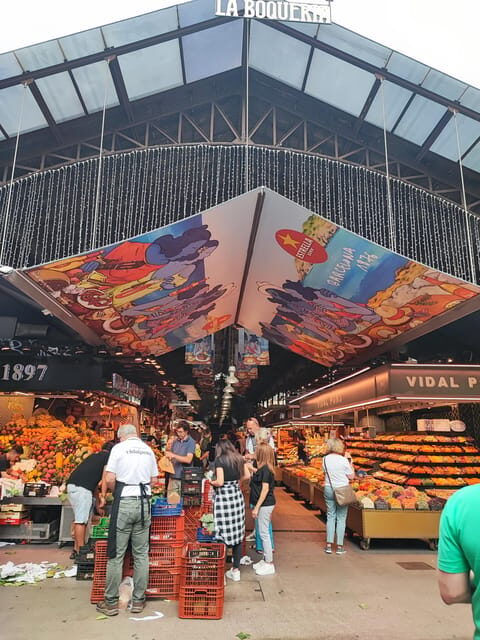 Tur Barcelona în Român - What Makes This Tour Stand Out?