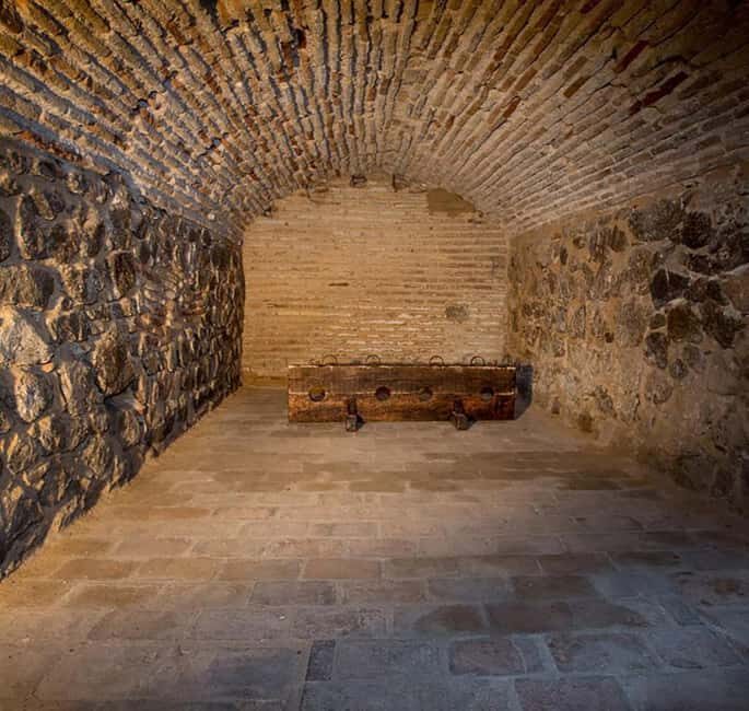 Underground Toledo: Roman baths, dungeons, and secrets beneath the city - What’s the Experience Like?