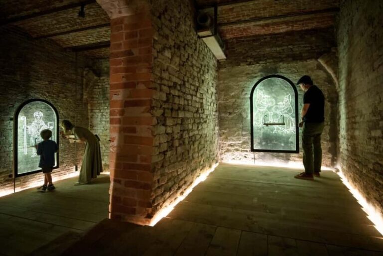 Utrecht: Lofen Palace with Entry Ticket & Guide - The Practicalities: Cost, Accessibility, and Group Size