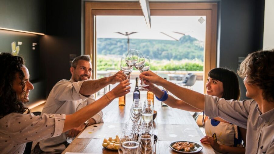 Valdobbiadene: degustazione Prosecco con stuzzichini - Key Points