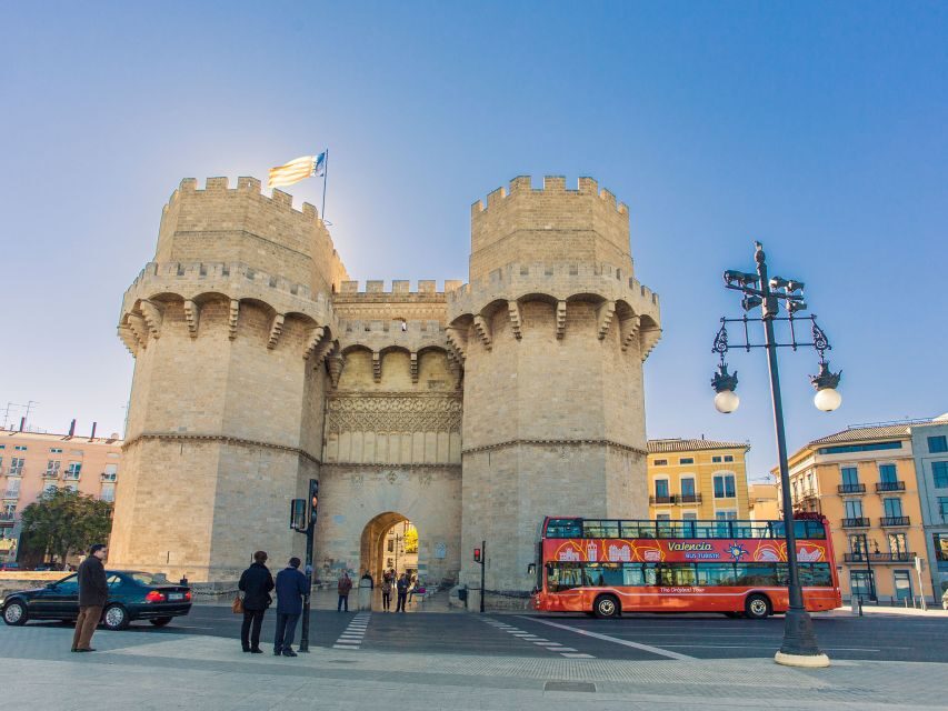 Valencia: 48 hour Hop-On-Hop-Off Bus Ticket and San Nicolás - The Value of the Ticket